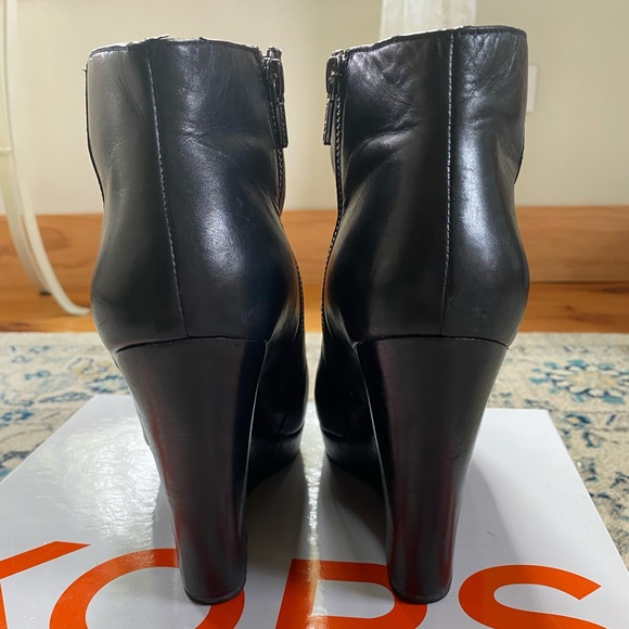 Michael Kors Booties - Picture 3 of 5